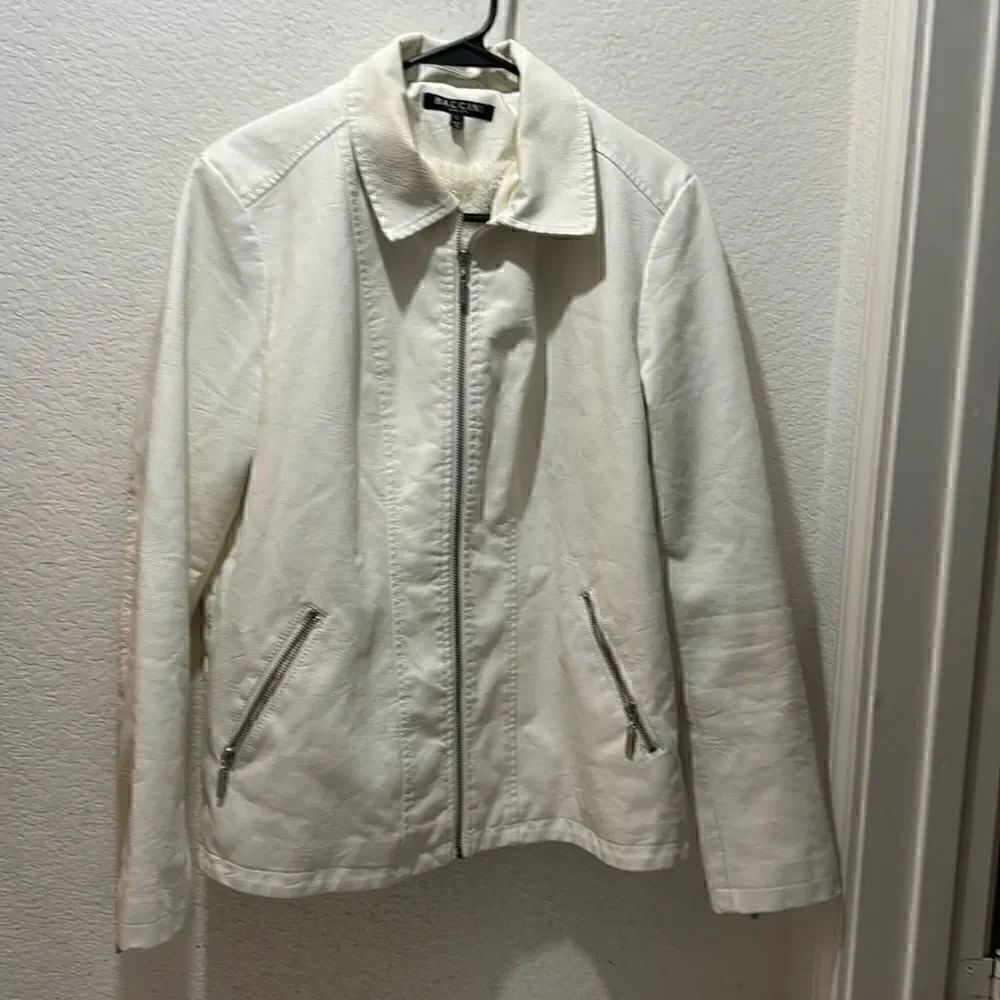 Baccini White Faux Leather Jacket Size large
